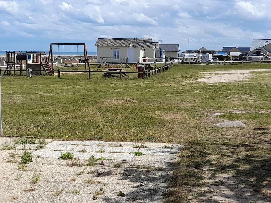 Maison Les Pieds Dans La Mer Quinéville Exteriér fotografie
